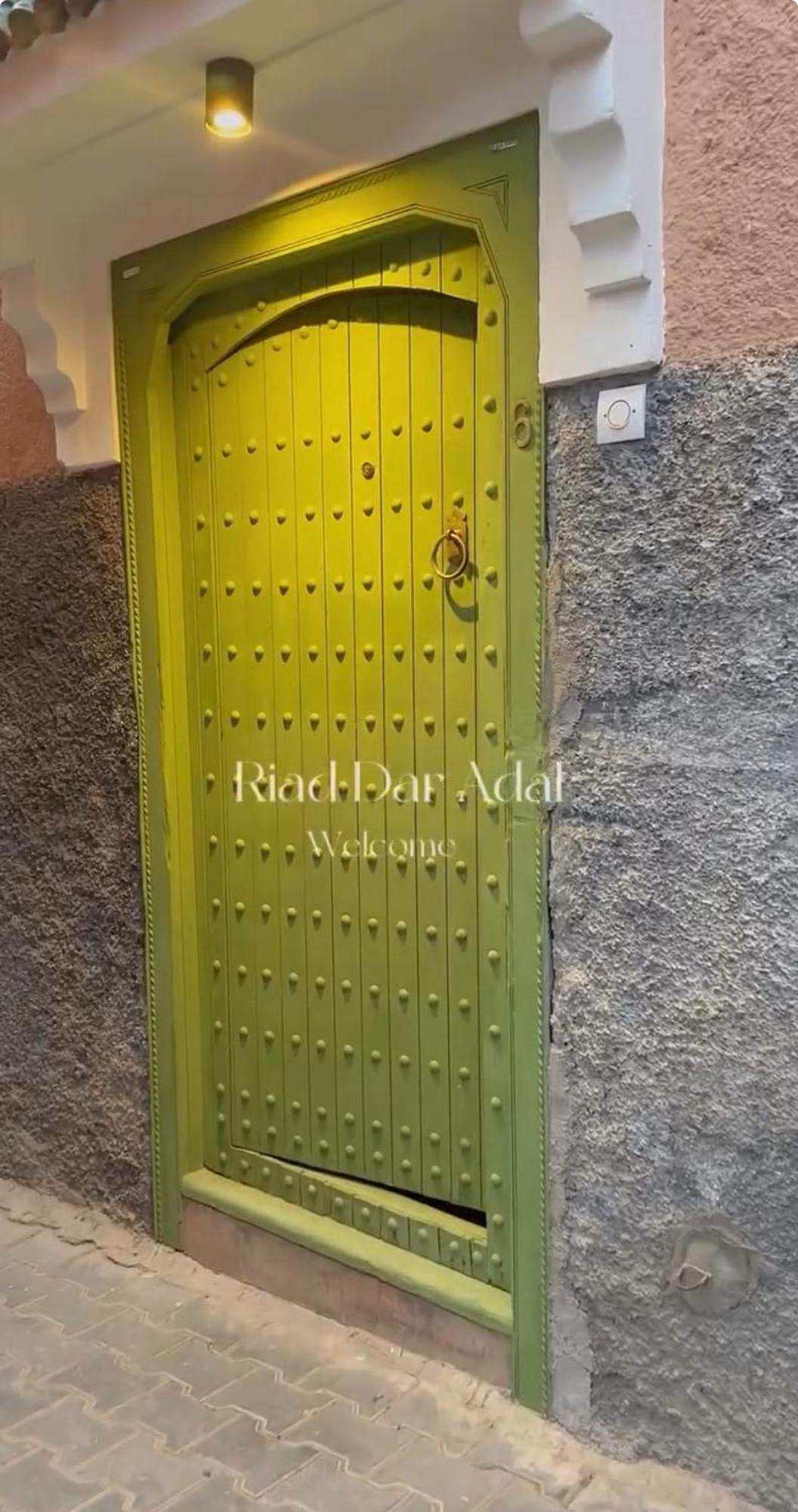 Riad Dar Adal Exclusivite 2 A 6 Personnes Petit Dejeuner Compris Place Jemaa El Fna Marrákes Kültér fotó